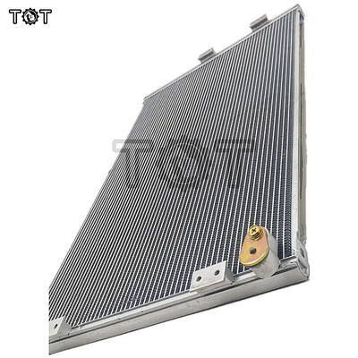 Réfrigérant de refroidissement 245-7749 de généraliste de condensateur de  E320D de pièces d'Air Conditioner Condenser d'excavatrice