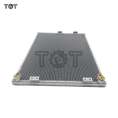 Réfrigérant de refroidissement 245-7749 de généraliste de condensateur de  E320D de pièces d'Air Conditioner Condenser d'excavatrice
