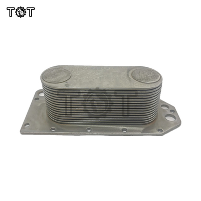 Noyau 6CT 6D114 3974815 de réfrigérant à huile de pièces de Diesel Engines d'excavatrice 3918175 3906296