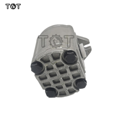 pompe à engrenages de pilote d'excavatrice HPV116 HPV145 EX200 EX300-1 EX330-5 ZAX330 9217993 4181700